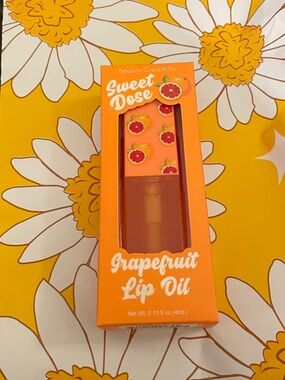 Beauty Creations Sweet Dose Grapefruit Lip Oil — Orange